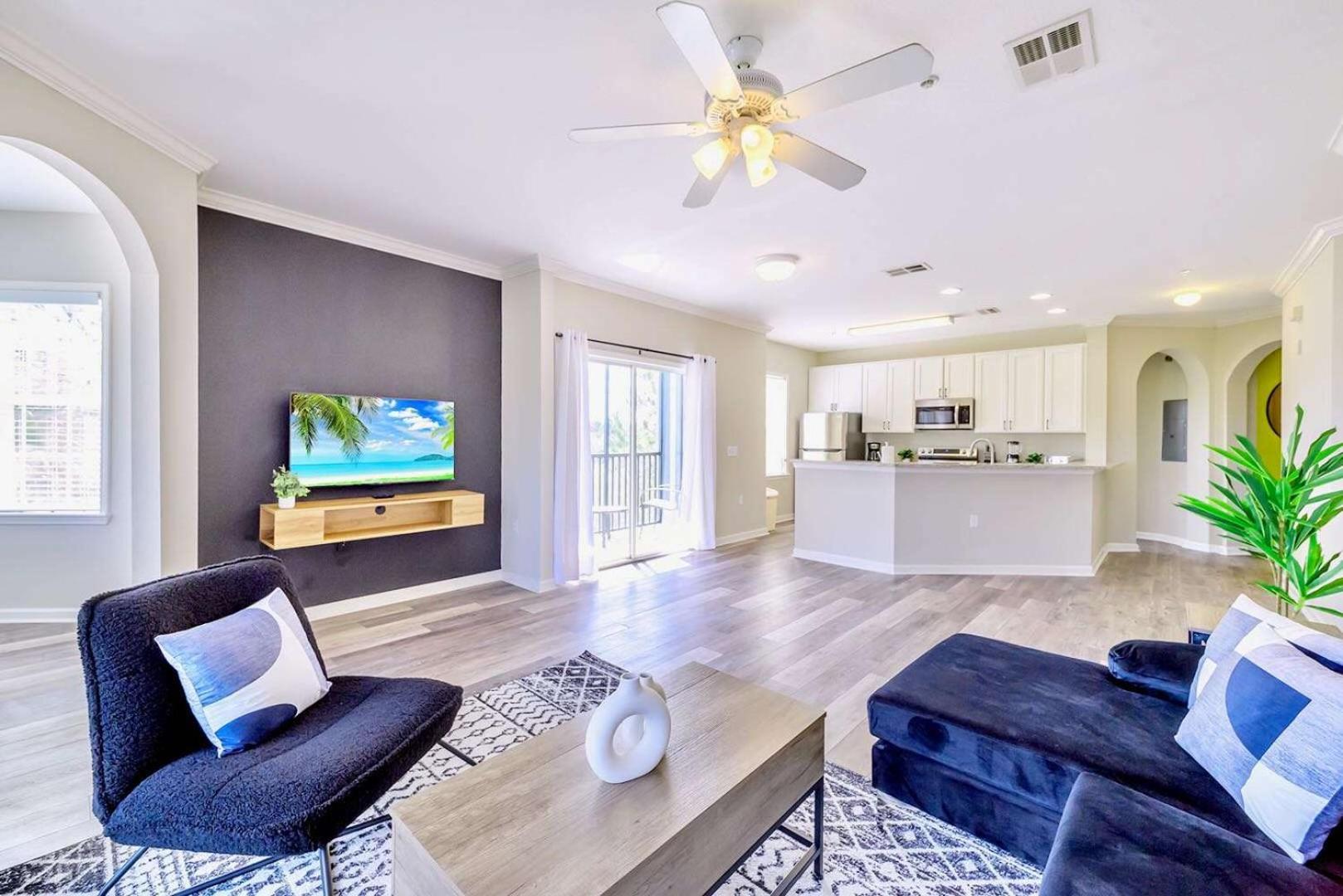 Cozy 2Br Condo - Private Balcony - Near Disney Орландо Екстер'єр фото